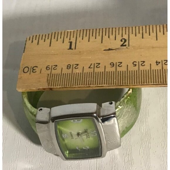 Suisse Womens Watch Green Bangle Bracelet Stainless Steel P259 Japan Movement - Picture 7 of 7